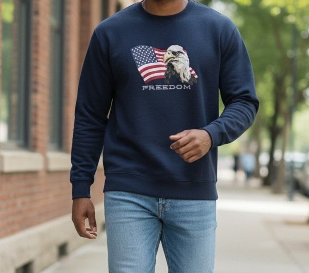 Croft & Barrow Men's Small Pullover Sweatshirt Embroidered American Eagle & Flag